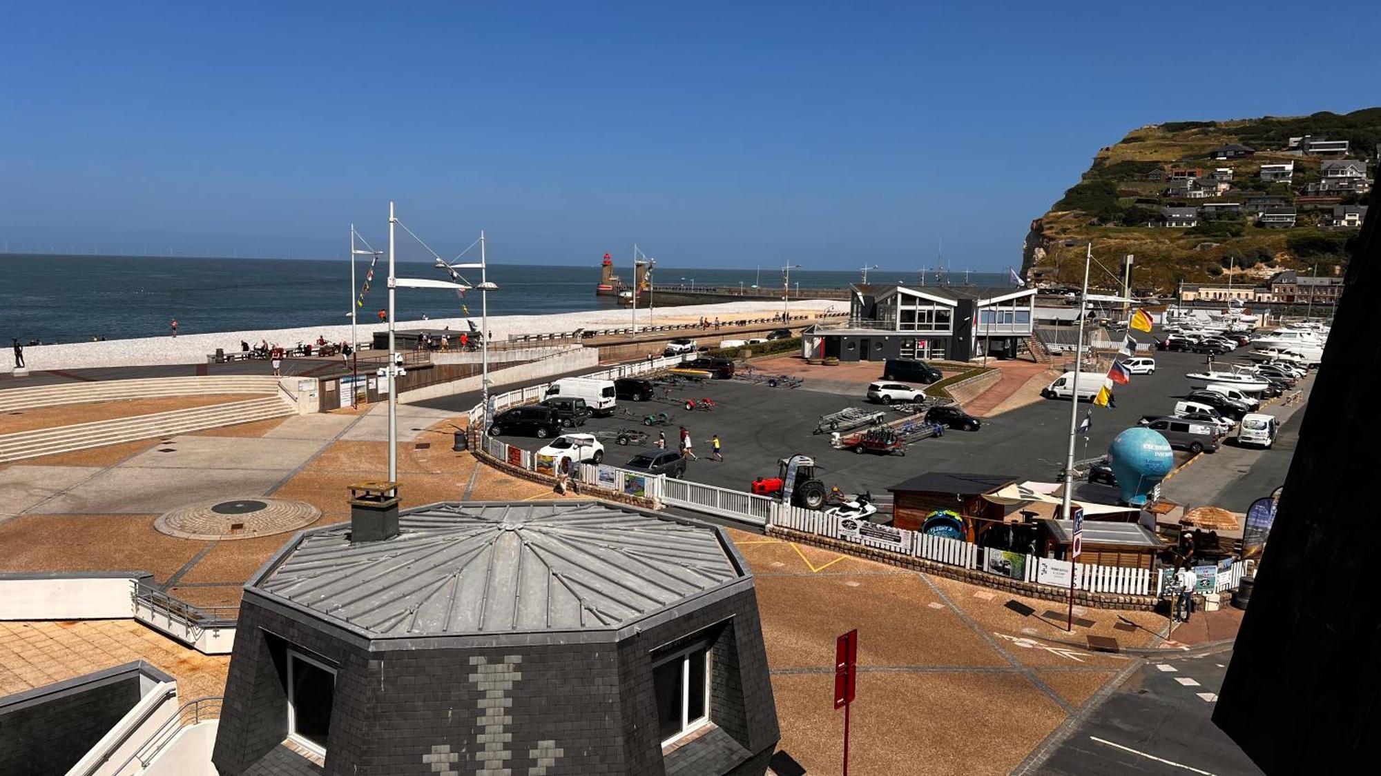 Le Maritime, Front De Mer Et Parking Sous-Terrain Fécamp Exterior foto